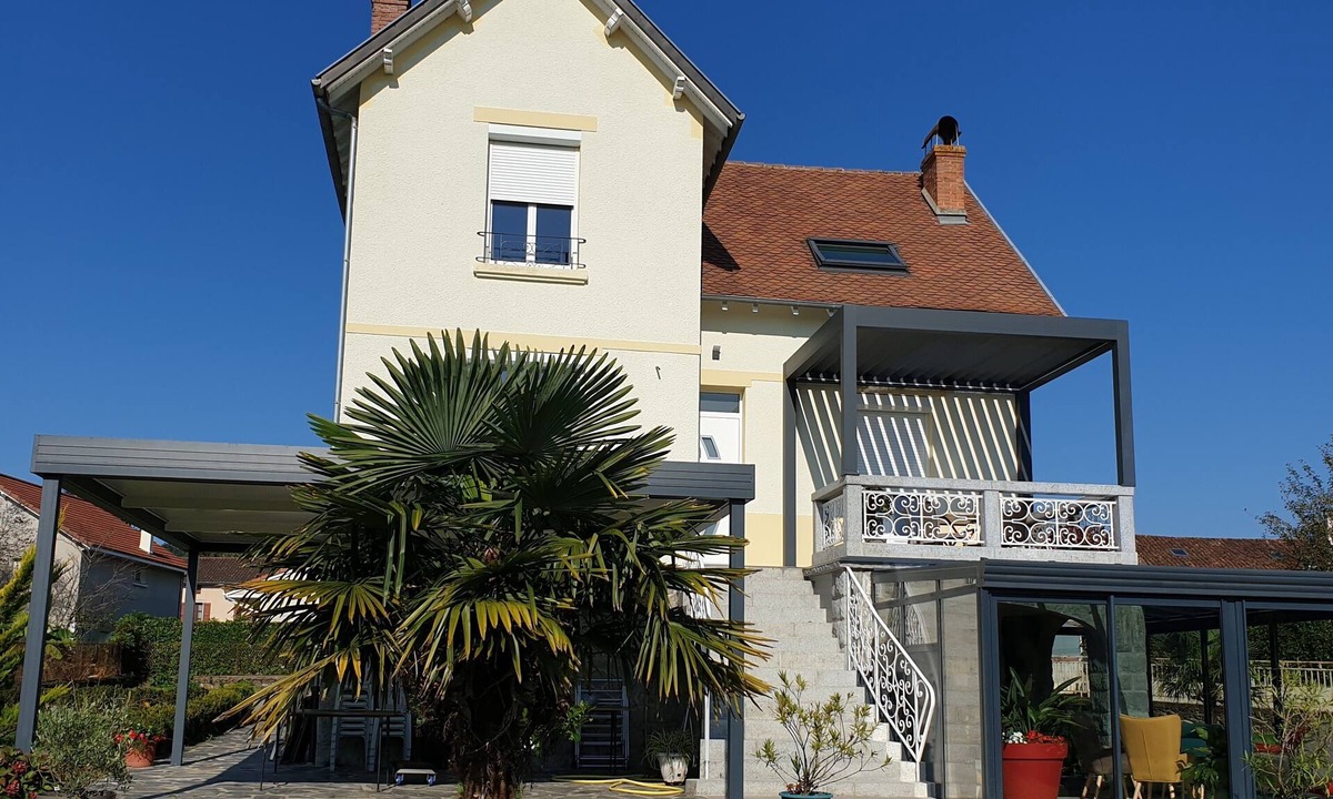 Saint-Etienne-de-Maurs Cottage | Lou-castanhaire group gîte