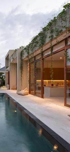 Pecatu Villa | LOU Uluwatu - Tropical Private Villa