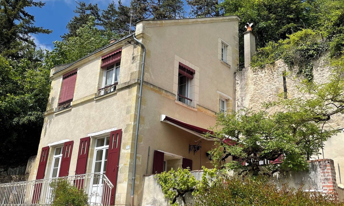 Nazelles-Negron House | Loue Maison au Coeur des Châteaux de la Loire, Semi-troglodyte, Piscine