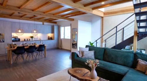 Alt Sankt Johann Apartment | Louisa's Gallery - Whirlpool - Berge & Wandern - Abendruhe - familien- & gruppenfreundlich - 1h von Zürich