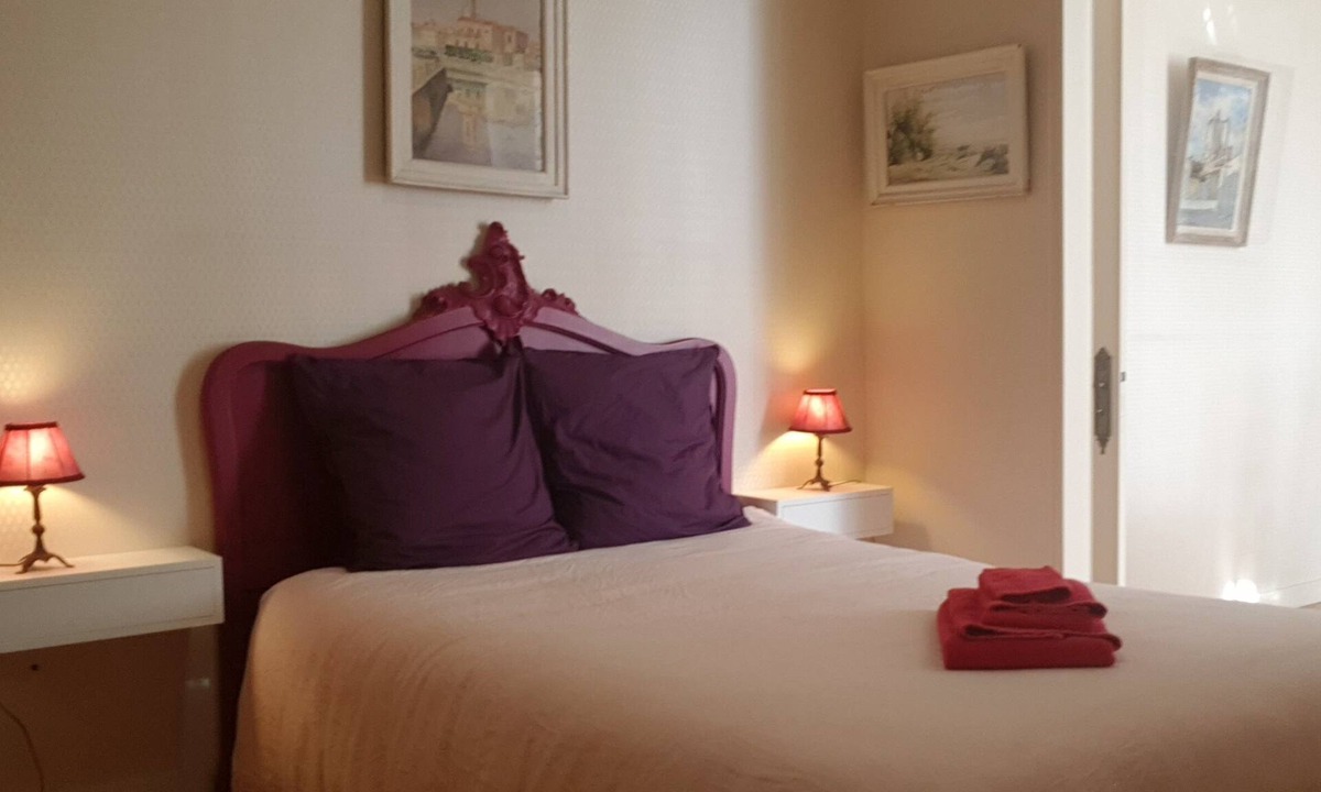 Fontenay-le-Comte Apartment | Louise's house