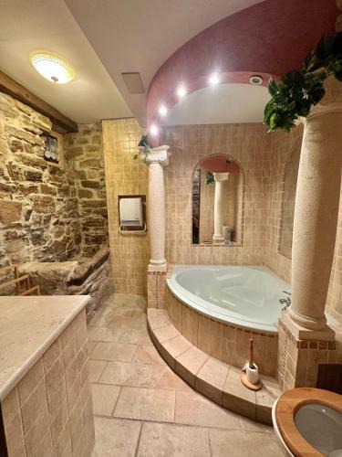 Saint-Jean-de-la-Blaquiere House | Loustalet
