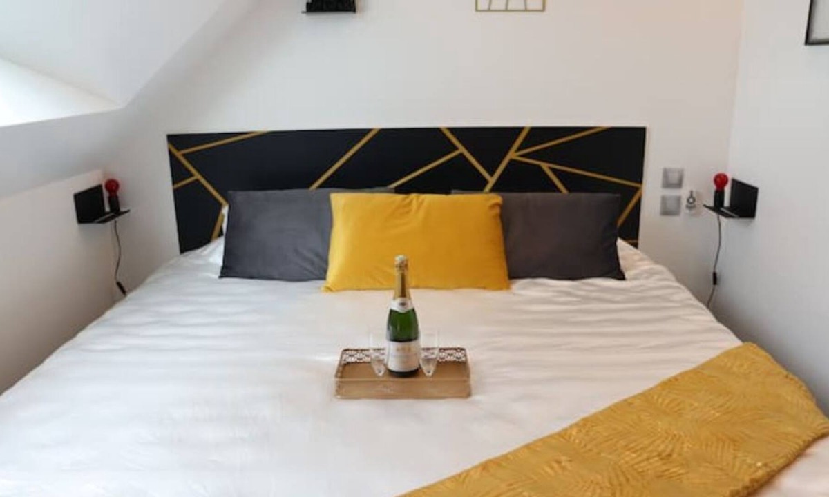 Epieds-en-Beauce Apartment | love and chic