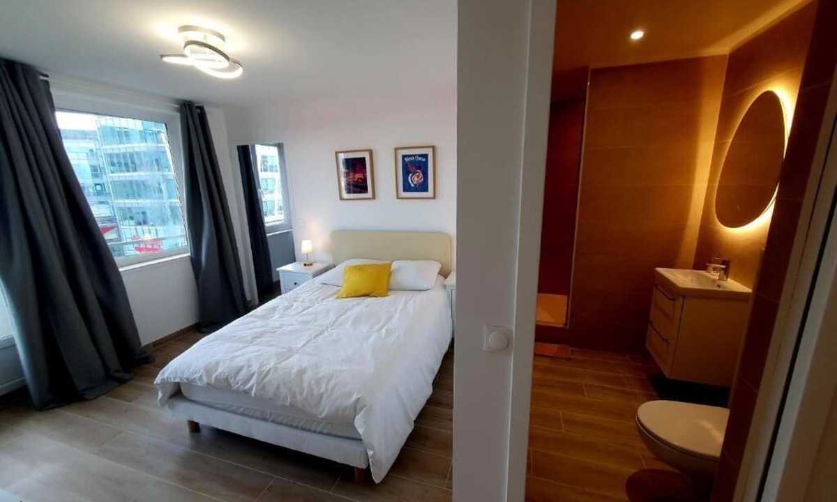 Le Kremlin-Bicetre Apartment | Love Paris