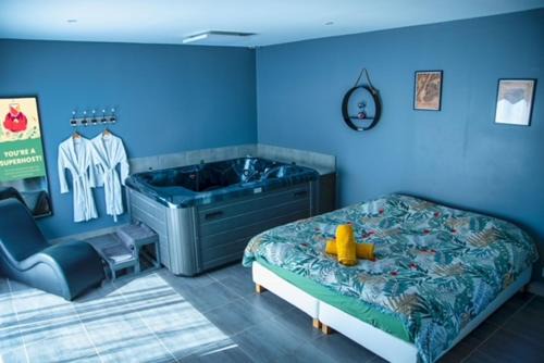 Saint-Bauzille-de-la-Sylve Apartment | Love Room - La Parenthèse