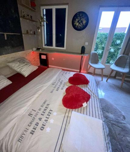 Goussainville Apartment | Love room #BBSH