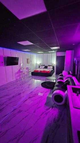 Feyzin Apartment | Love room cosy lyon