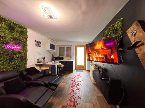 Souppes-sur-Loing Apartment | Love Room Duplex Balnéo, Ambiance Intime
