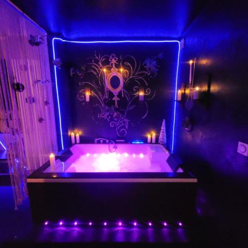 Magny Apartment | love room espace détente