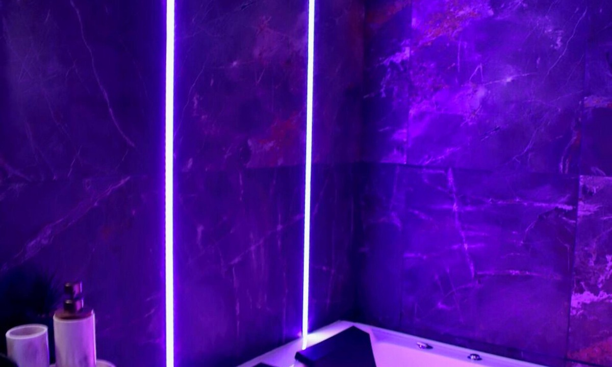 Rive Droite Apartment | Love Room La Petite Suite