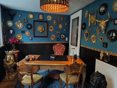 Maubeuge House | Love Room - Le Donjon des désirs