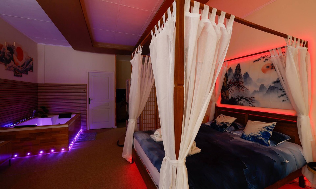 Pontivy Apartment | Love Room Zen – Romantic Interlude & Absolute Relaxation