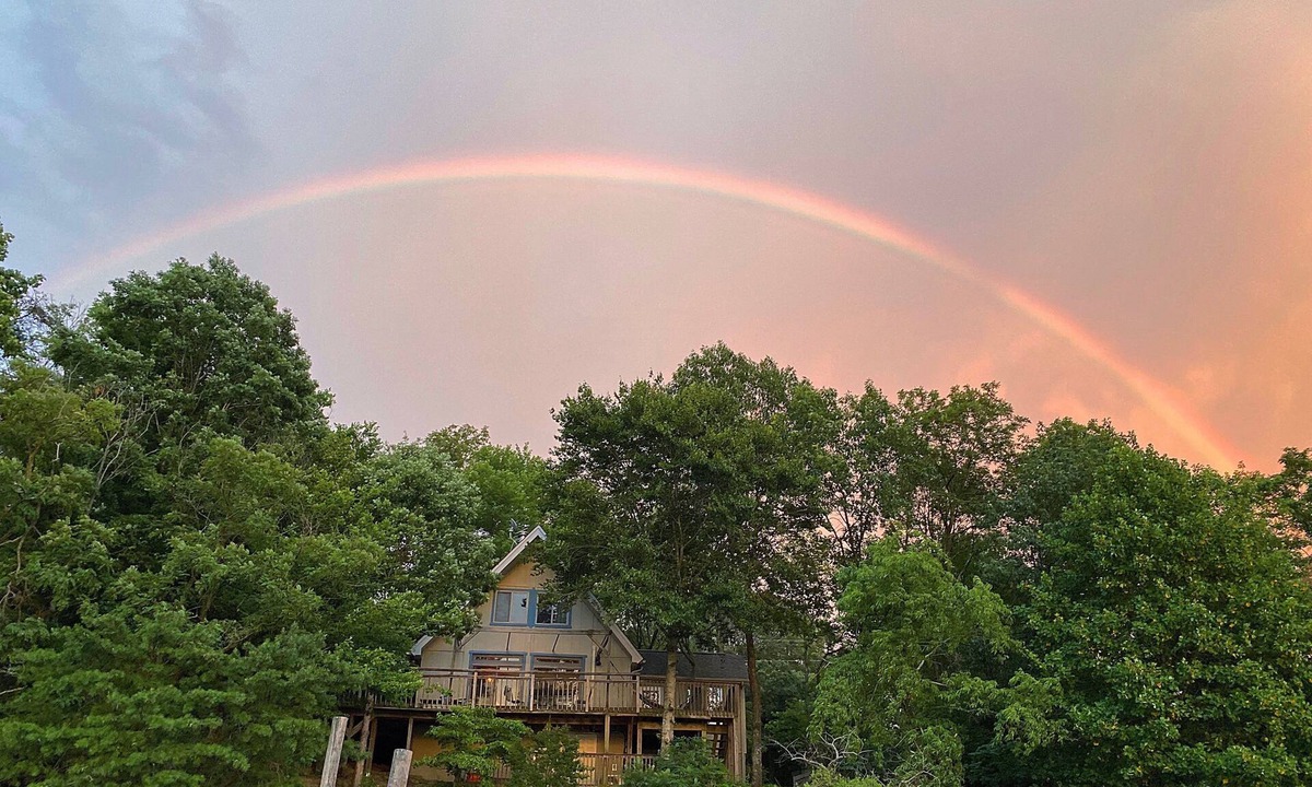 Huddleston Cottage | Love Sunsets? Glory in a natural, cozy, rustic setting