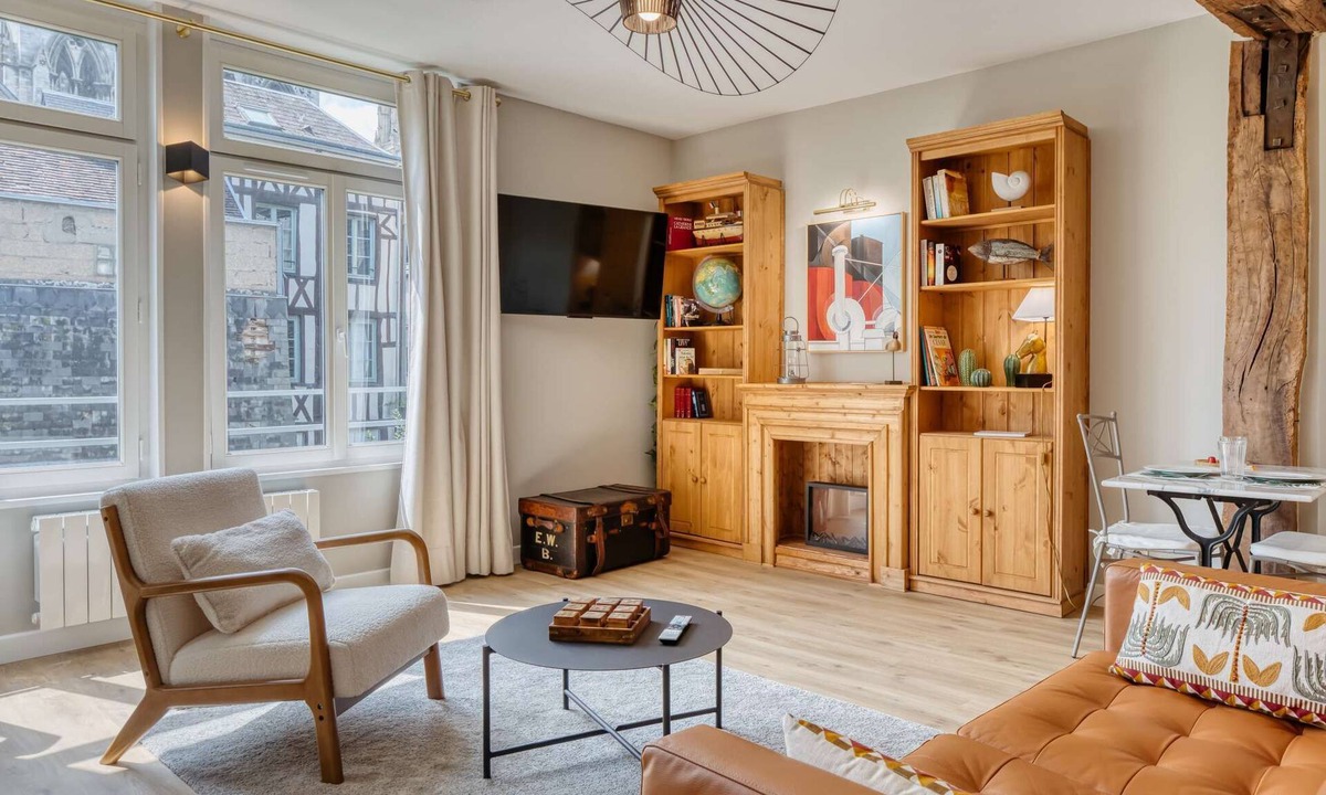 Rouen City Centre Apartment | Lovely 1-BDR with a great view on Rouen's Cathedral - Appartement Le Normandie ★