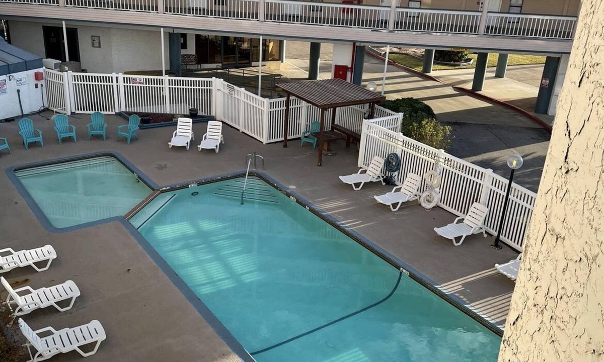 North Beach Condo | Lovely 1-bedroom condo on the beach