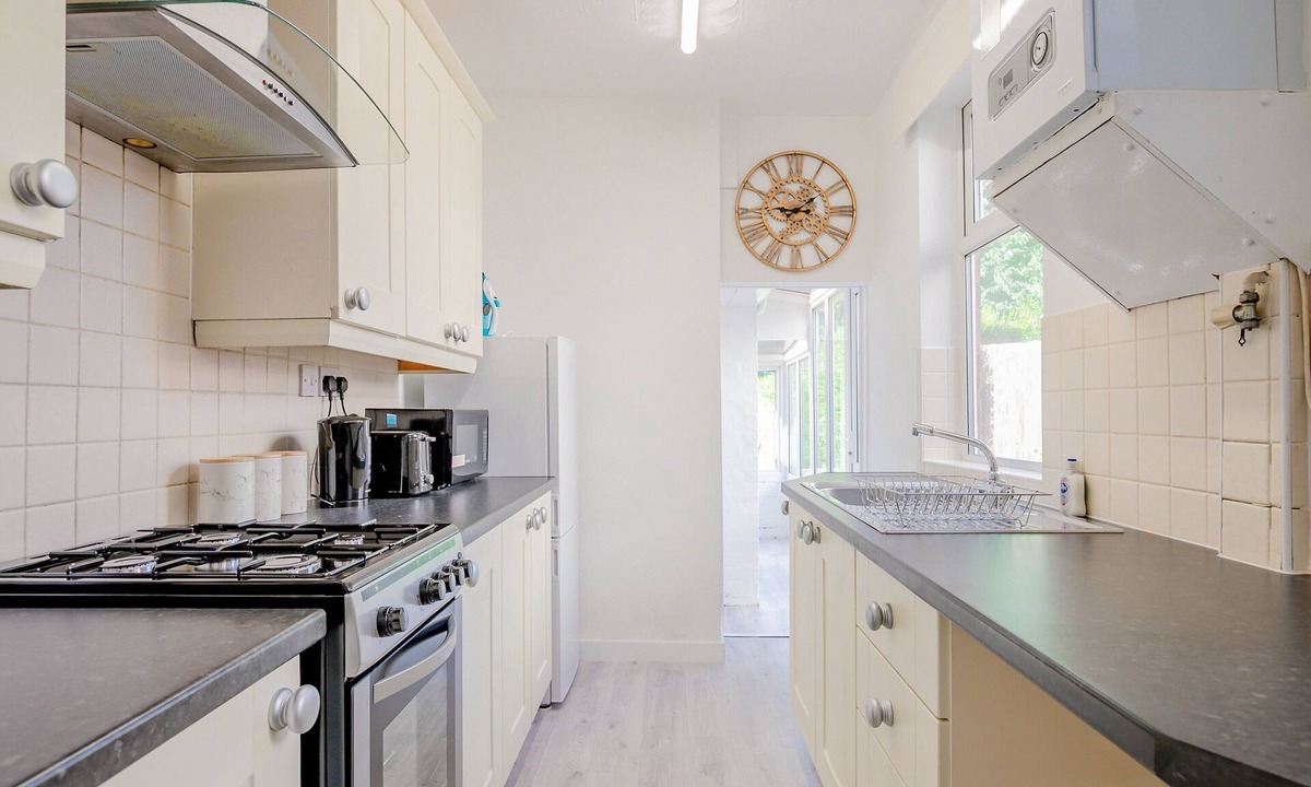 Erdington House | Lovely 2 Bed Home in Birmingham.