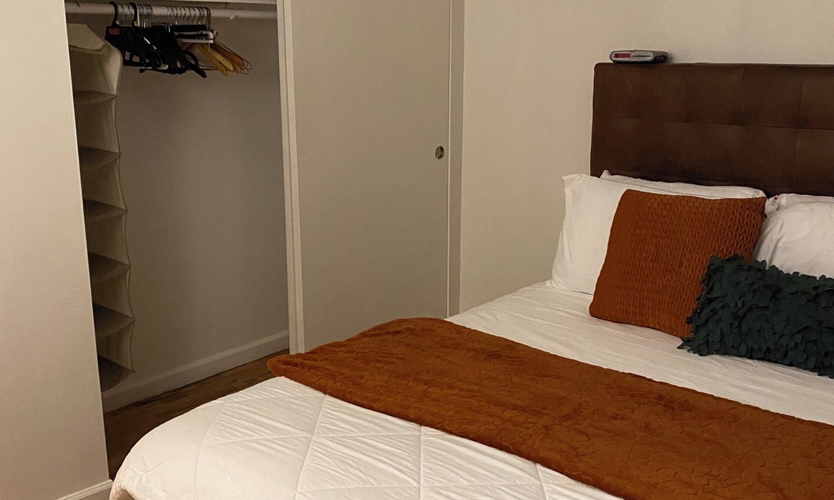 Central Park North Apartment | Lovely 2-bedroom apartment in amazing New York with WiFi, AC