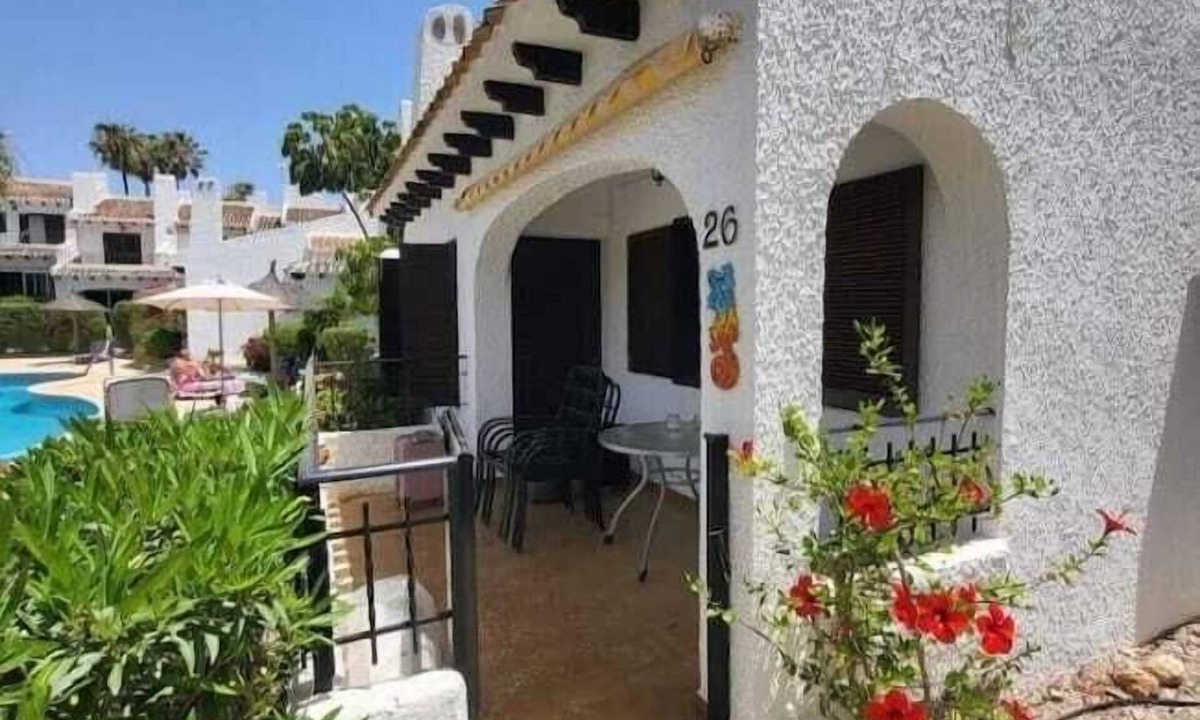 Cabo Roig House | Lovely 2 Bedroom Bungalow in Beautiful Cabo Roig