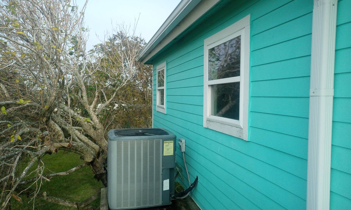 Crystal Beach House | Lovely 3-bedroom house with AC in Bolivar Peninsula
