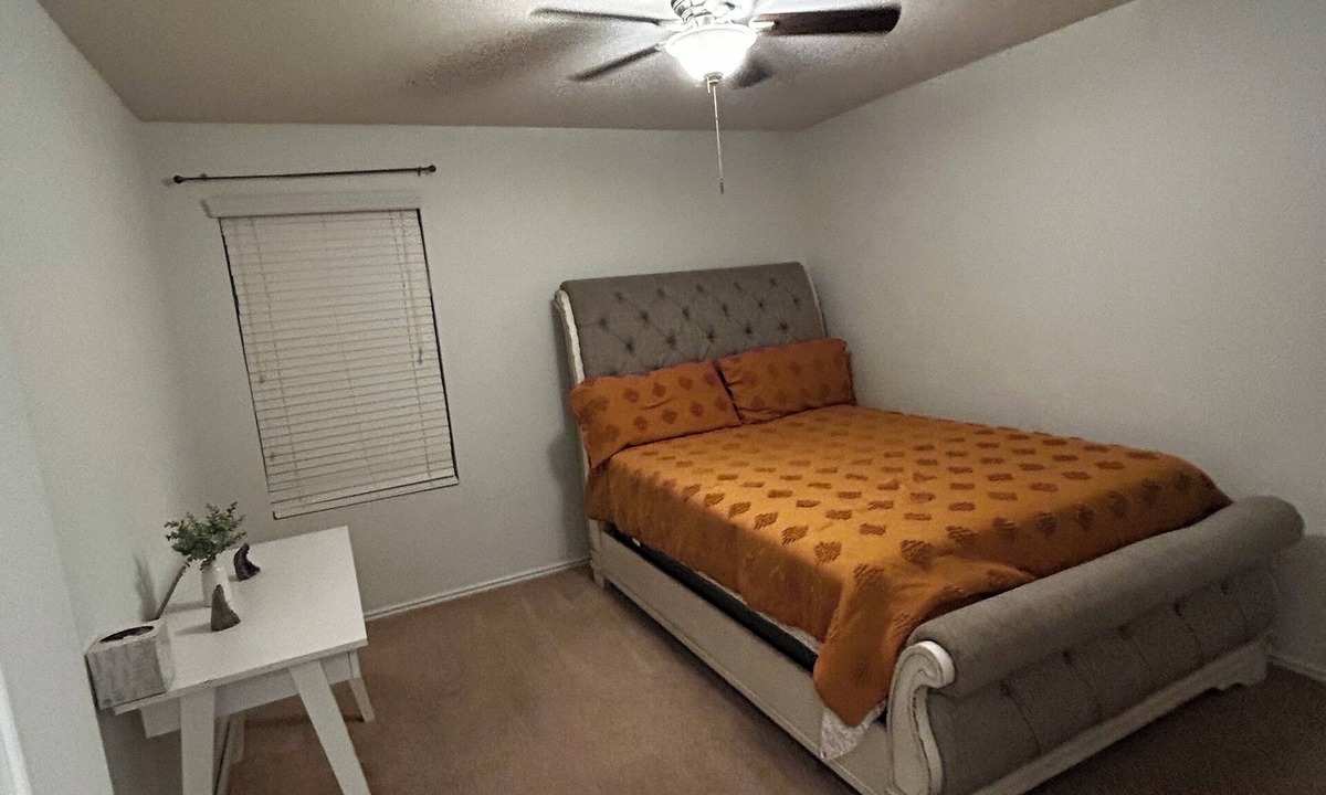 Buda House | Lovely 3-bedroom 2 full bathroom house with AC in charming Buda Texas!