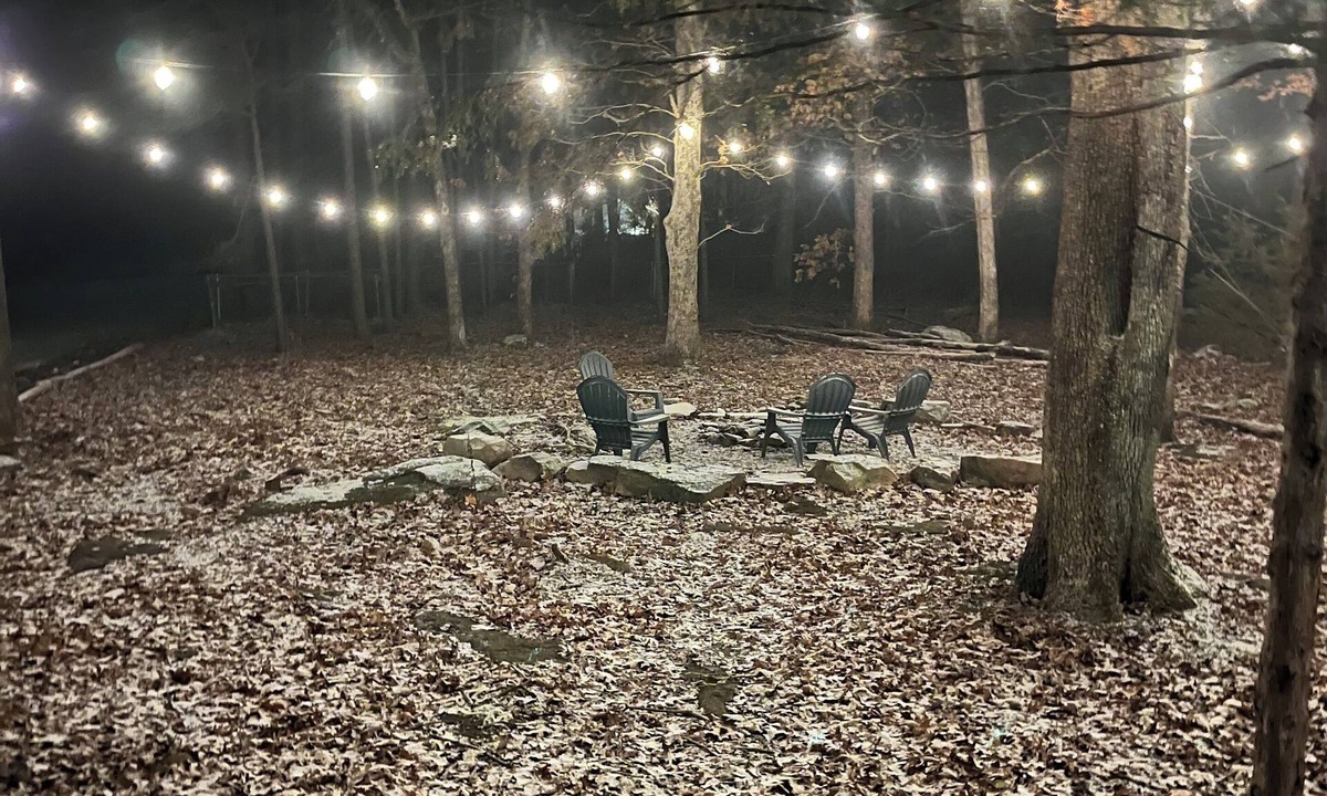 Fayetteville House | Lovely 3-bedroom 2.5 bath house 3 acres in Fayetteville with hot tub