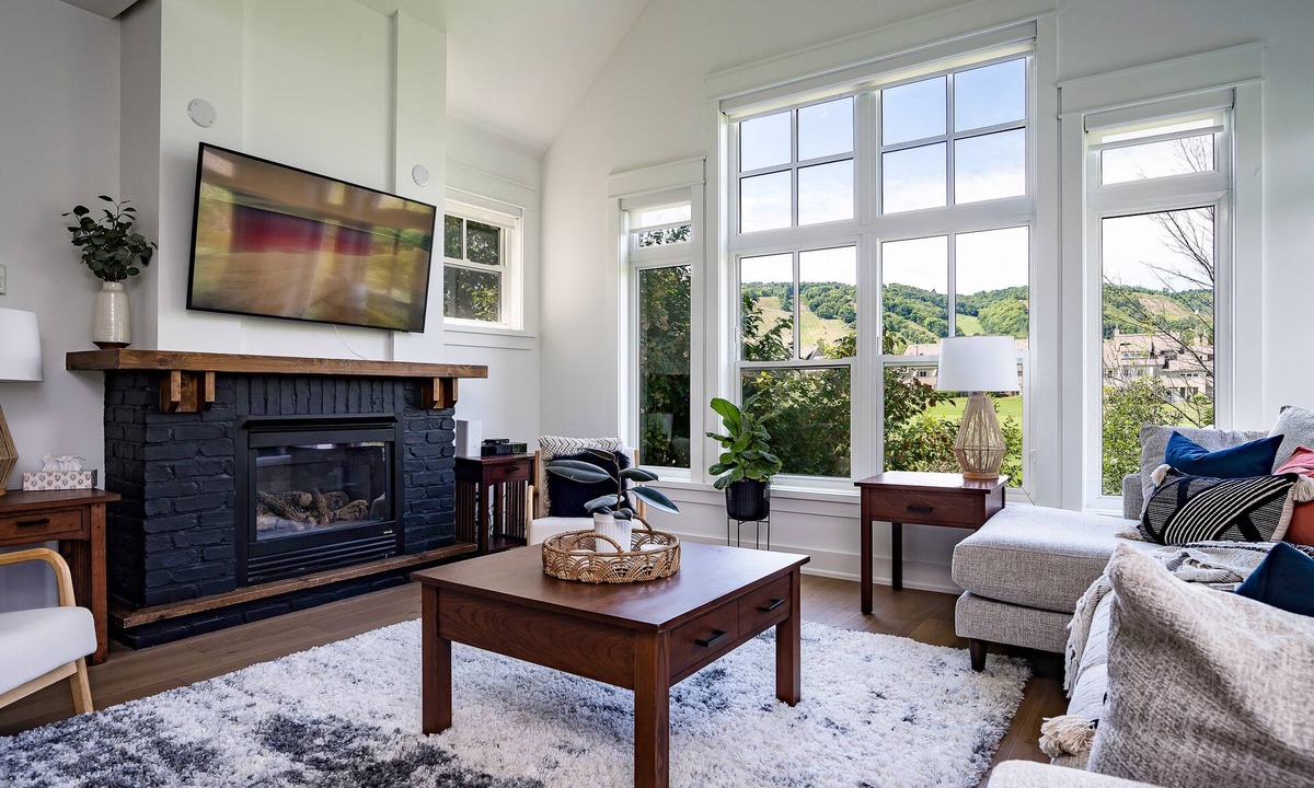 The Blue Mountains House | Lovely 3 Bedroom Condo With Stunning Views