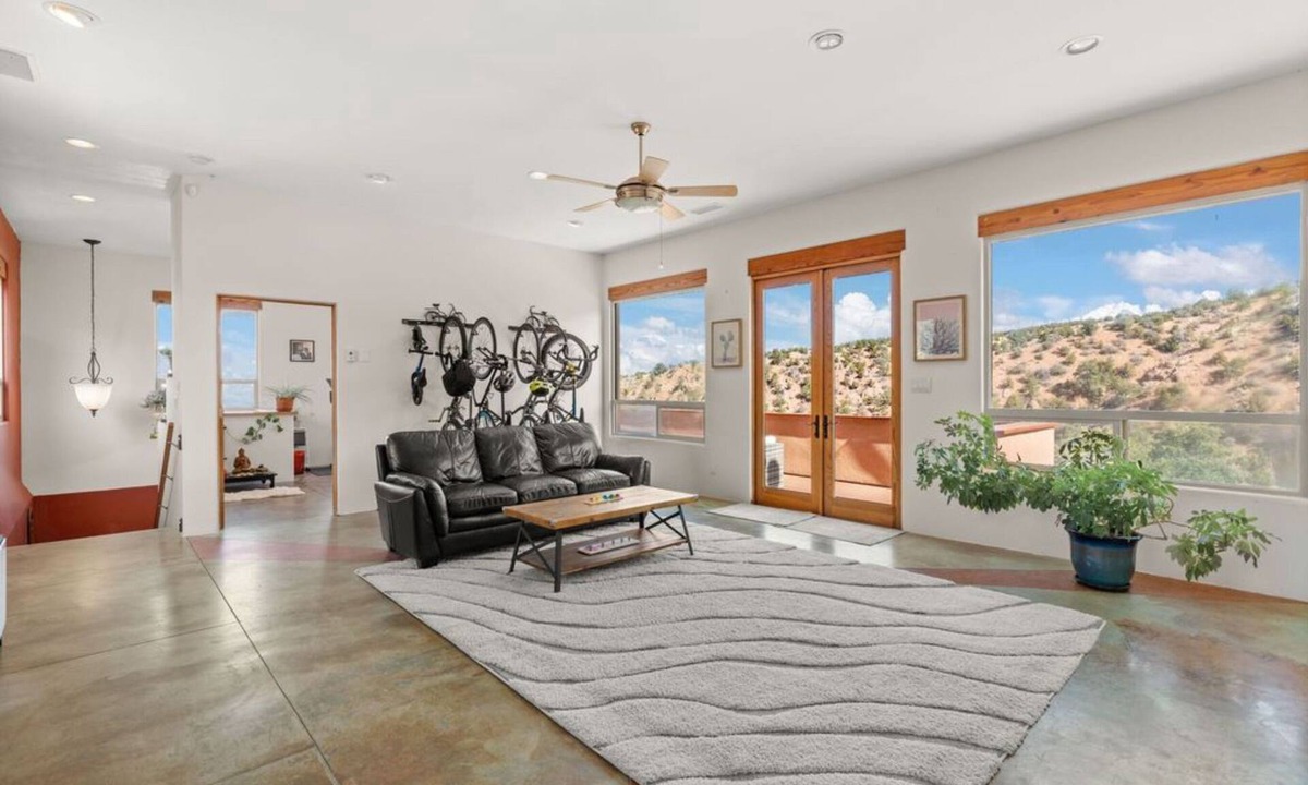 Rio en Medio House | Lovely 3-bedroom house in Santa Fe