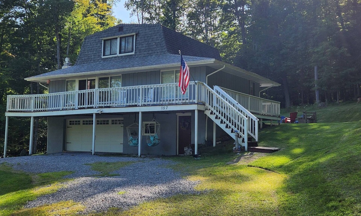 Treasure Lake House | Lovely 3BR/2BA Lakehouse Retreat in Gated Dubois, PA—Near Beach, Woods & Privacy