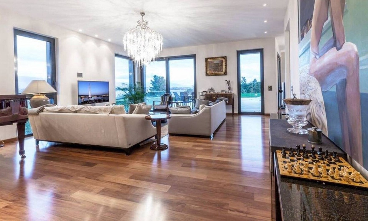 Cologny House | Lovely Amazing 5 BR Contemporary Villa in Cologny