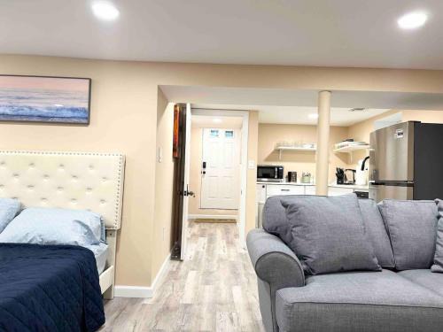 Montclair Apartment | Lovely and newly constructed downtown studio