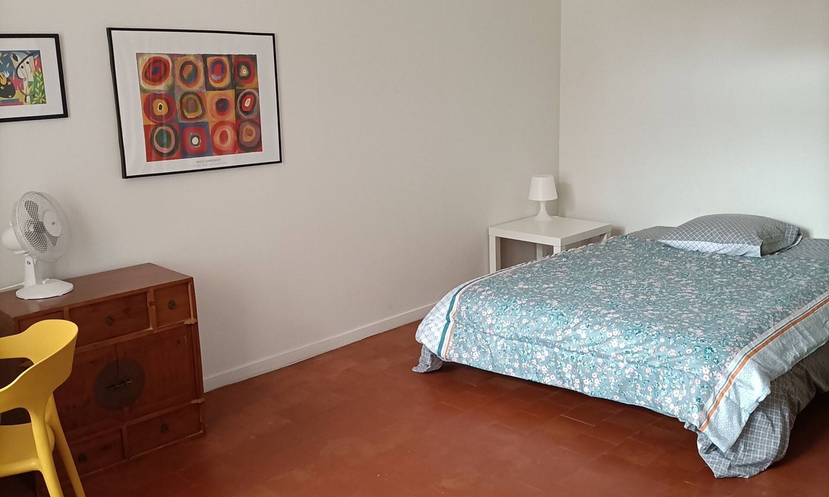 Guise Apartment | Lovely apartment at the Familistère de Guise. 2 bedrooms, living room with kitchen