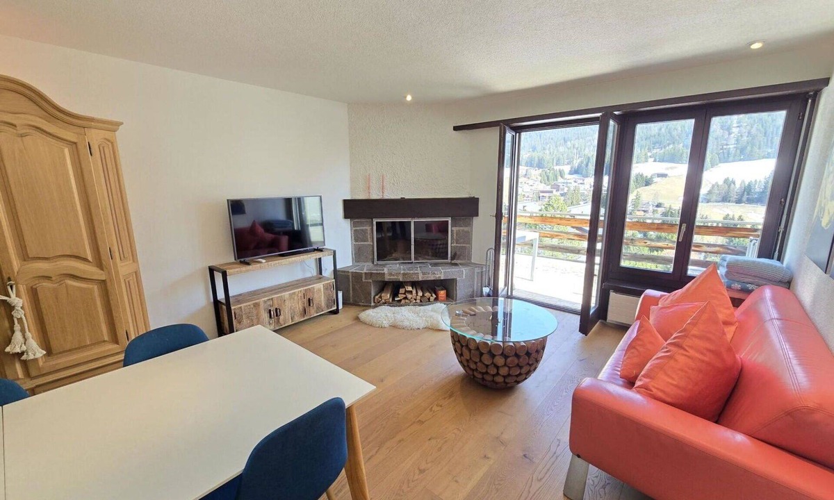 Lenzerheide Apartment | Lovely apartment for 6 people with WIFI, TV, balcony and pets allowed