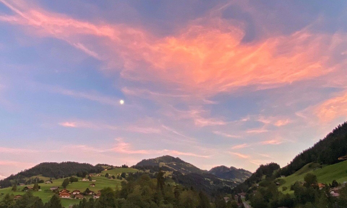 Zweisimmen Apartment | Lovely apartment for 6 people with WIFI and balcony