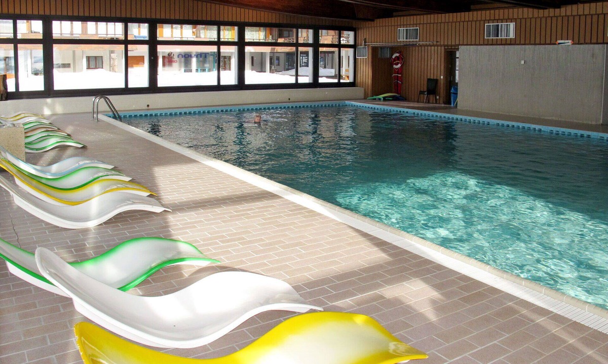 Vex Apartment | Lovely apartment for 3 guests with WIFI, pool, TV and pets allowed