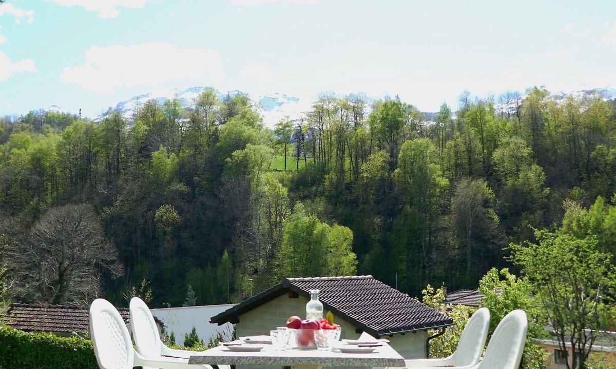 Aquila Apartment | Lovely apartment for 4 guests with WIFI, TV, balcony and pets allowed