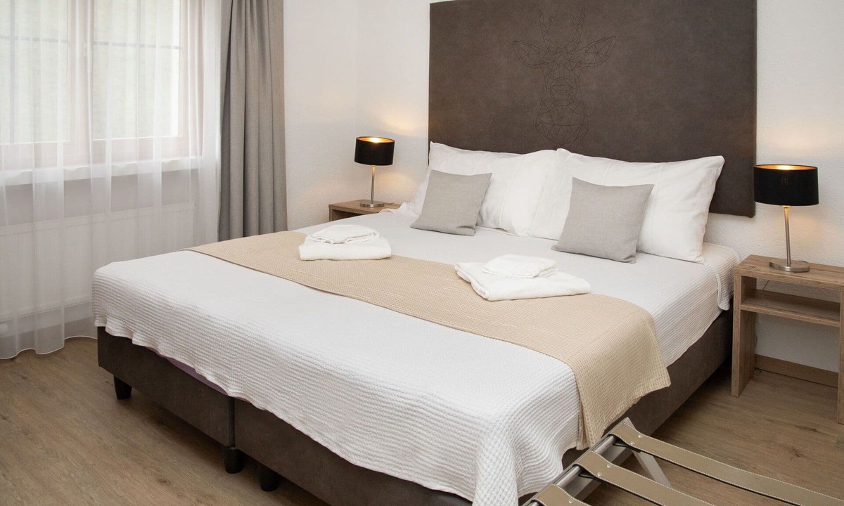 Falera Apartment | Lovely apartment for 6 people with WIFI, pool, TV, balcony and panoramic view