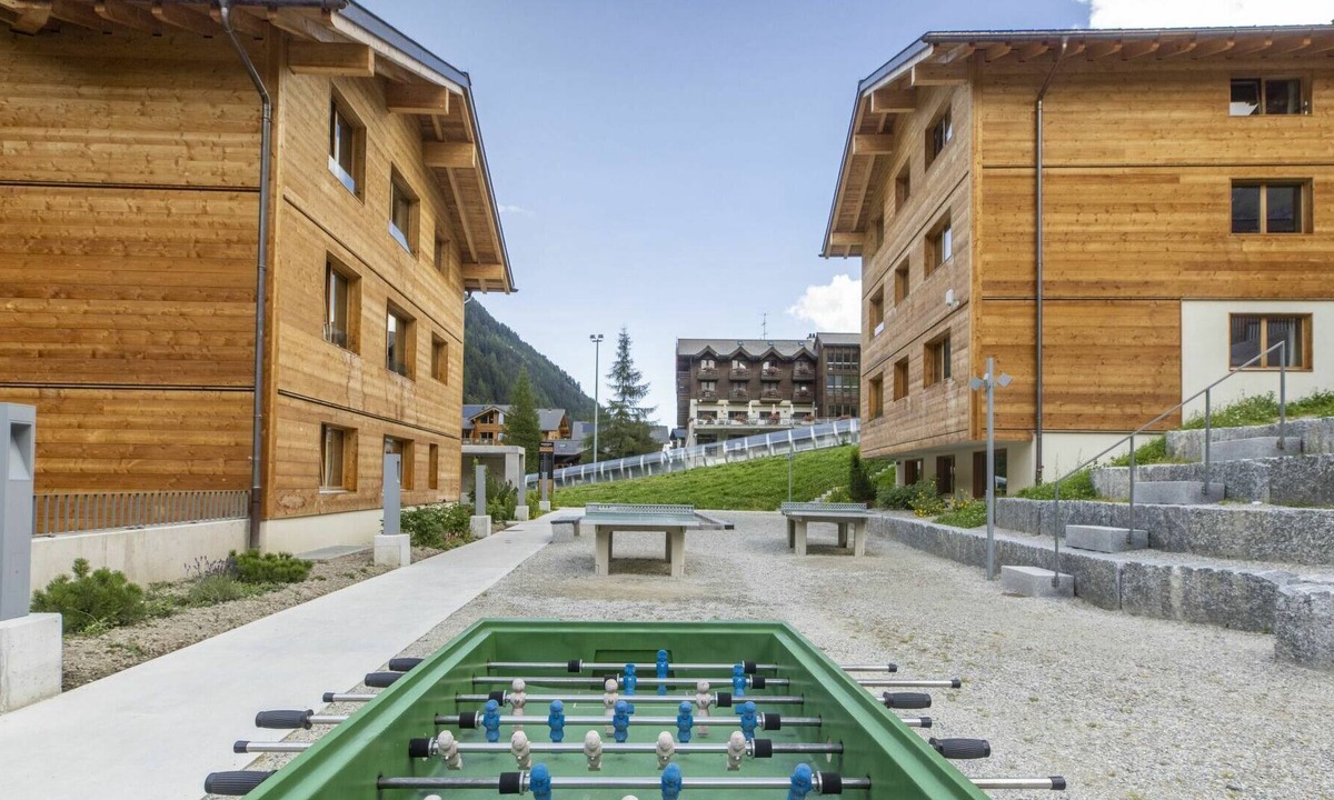 Zinal Apartment | Lovely apartment for 6 guests with WIFI, TV, terrace, pets allowed and parking