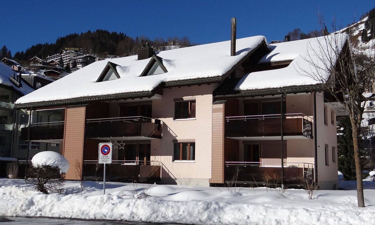 Engelberg Apartment | Lovely apartment for 2 guests with WIFI, TV, balcony and pets allowed