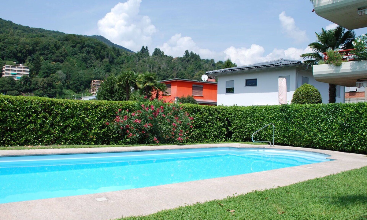 Caslano Apartment | Lovely apartment for 4 guests with WIFI, pool, TV, patio and pets allowed