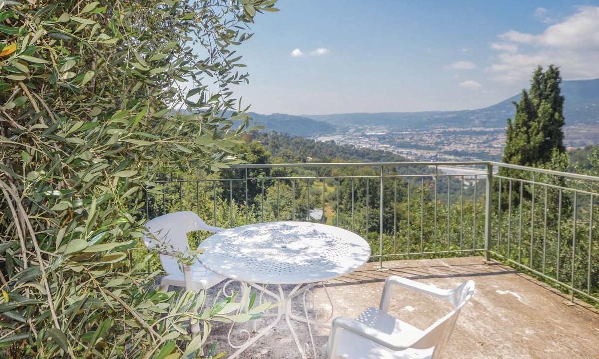 Porcio Apartment | Lovely apartment in Castagniers