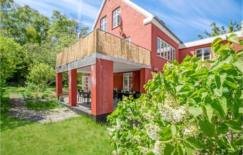 Gudhjem Apartment | Lovely Apartment In Gudhjem With Wifi