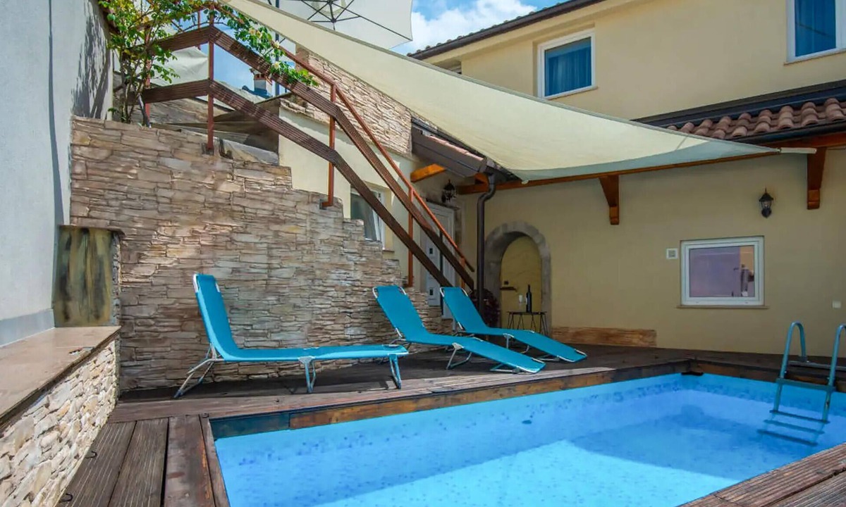 Veli Brgud Apartment | Lovely apartment in Veli Brgud with WiFi