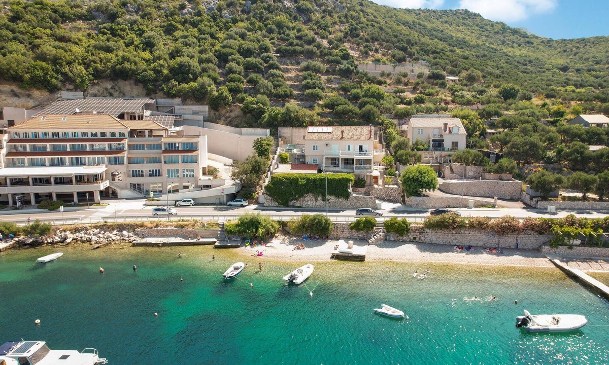 Zaton Apartment | Lovely apartment in Zaton mali with WiFi