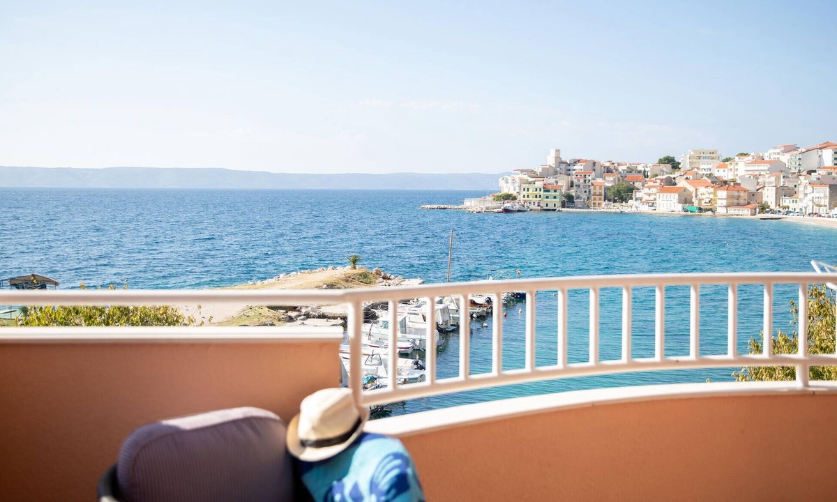 Igrane Apartment | Lovely apartment in Igrane with house sea view