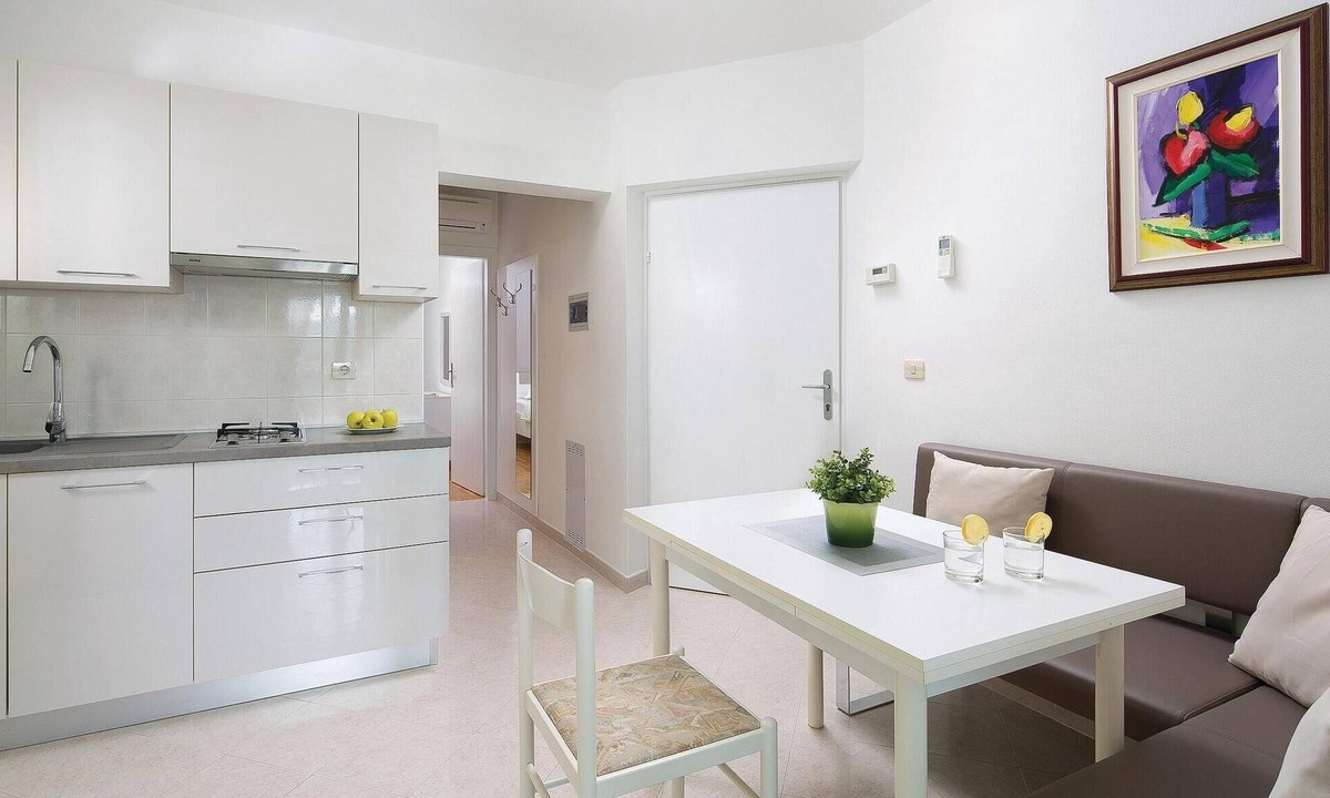 Rabac Apartment | Lovely apartment in Rabac with WiFi