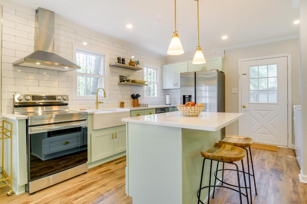 Apex House | Lovely Apex Vacation Rental on 7 Acres!