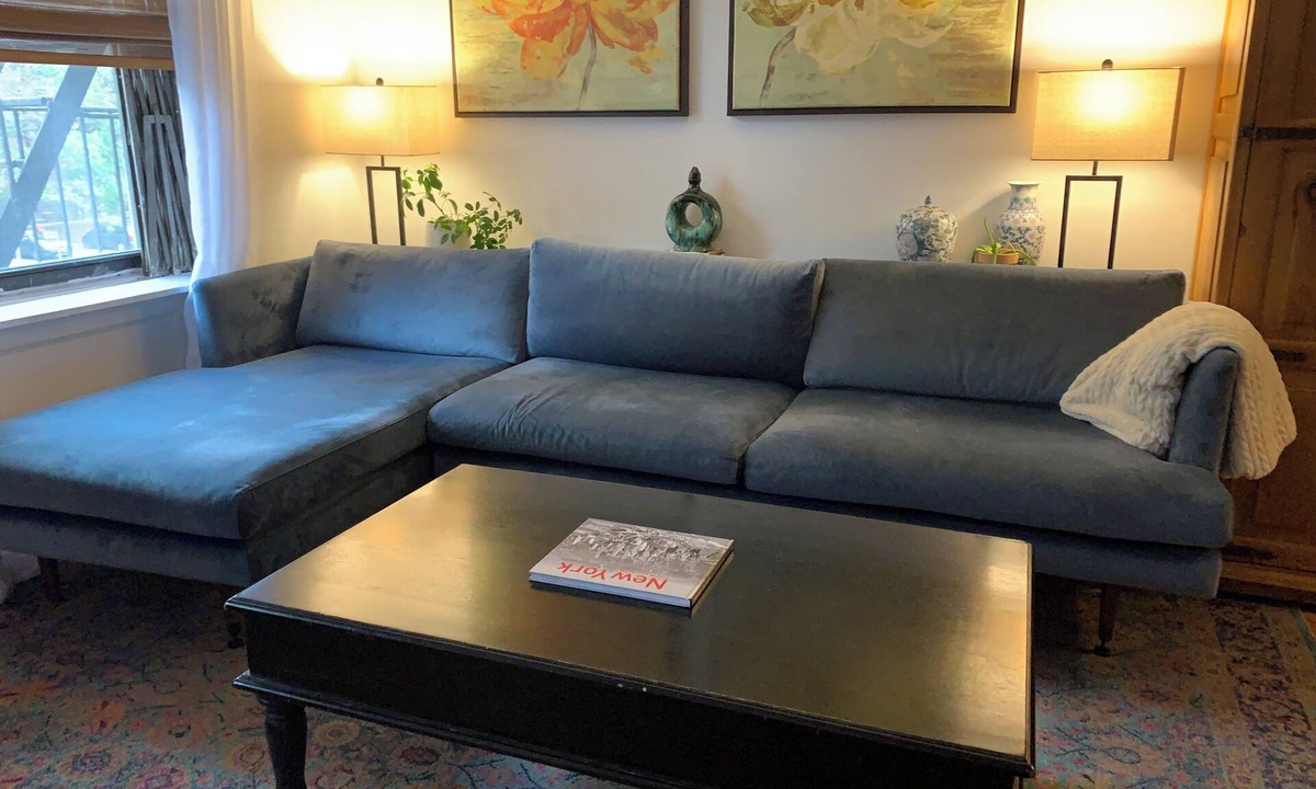 East Village Apartment | Lovely Apt with Queen Bed & Queen Murphy Bed, Close to Subway, Sleeps 4