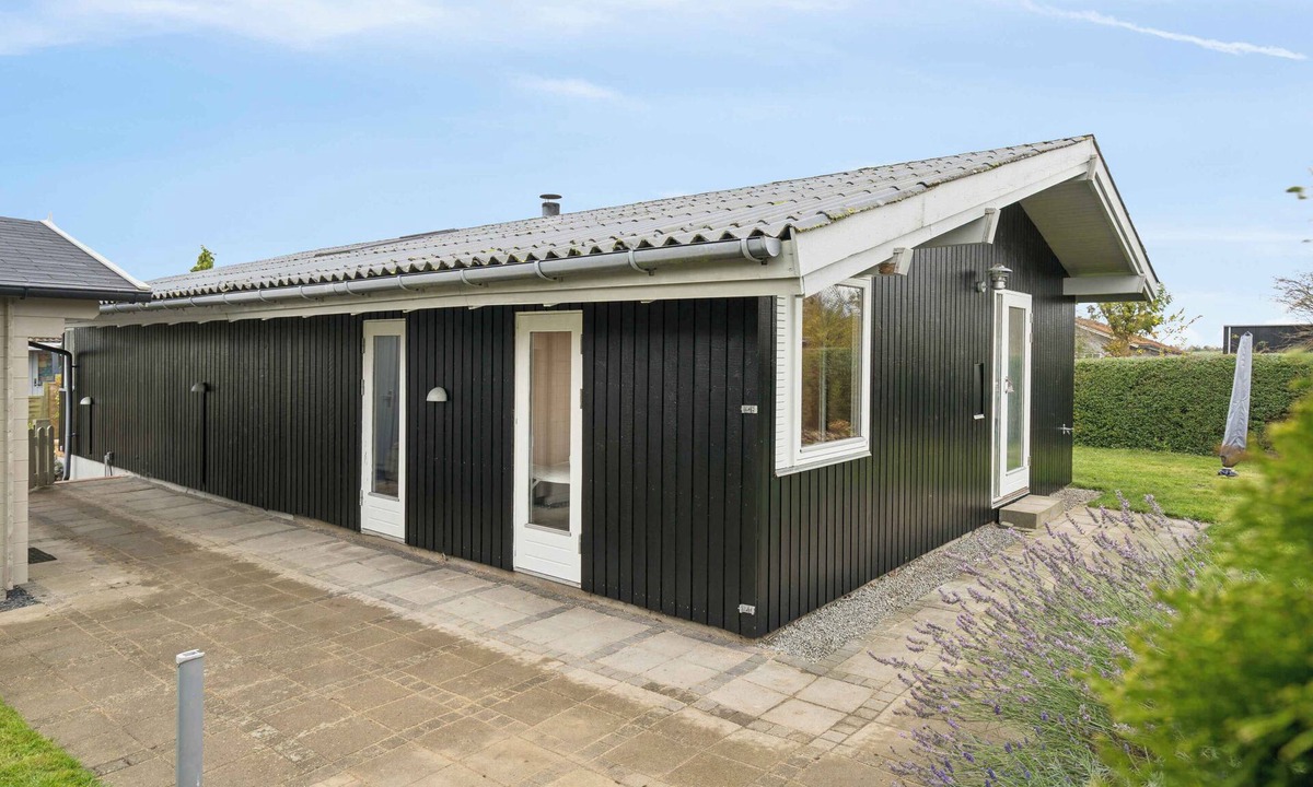 Karrebksminde House | Lovely bright cottage near Karrebæksminde