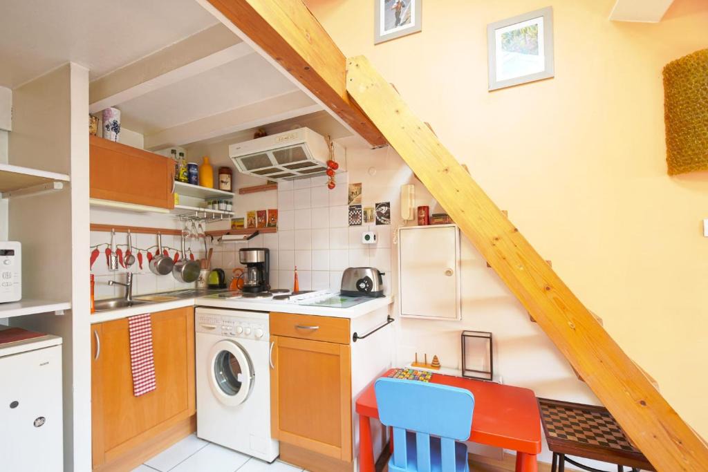 Les Cordeliers Apartment | Lovely bright studio in the Centre PRESQU'ILE
