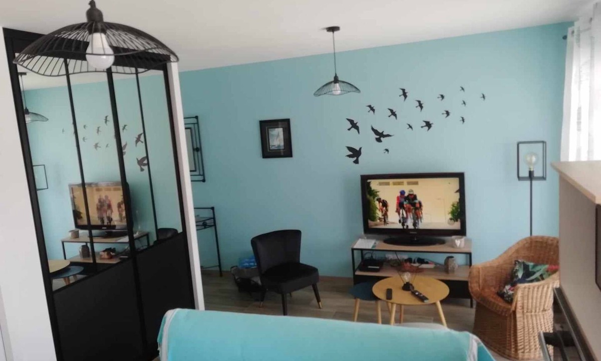 Saint-Jean-de-Monts Apartment | Lovely, cosy villa, air-conditioned, wifi, private garage, located 200 m from the beach.